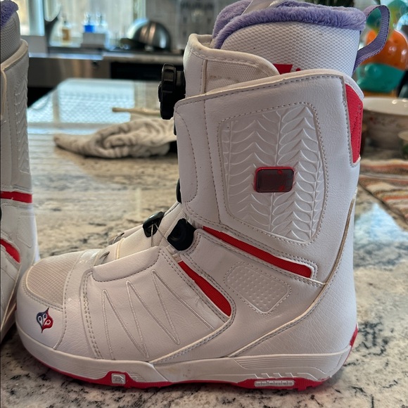 Salomon Pearl Boa Women's Snowboard Boots - White and Lavender - Picture 2 of 7